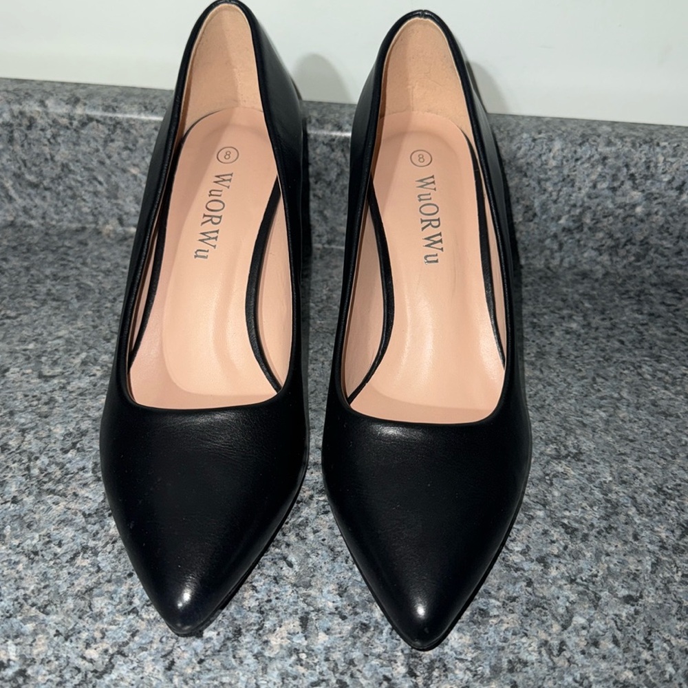 Wuorwu shoes, 👠 black very comfortable